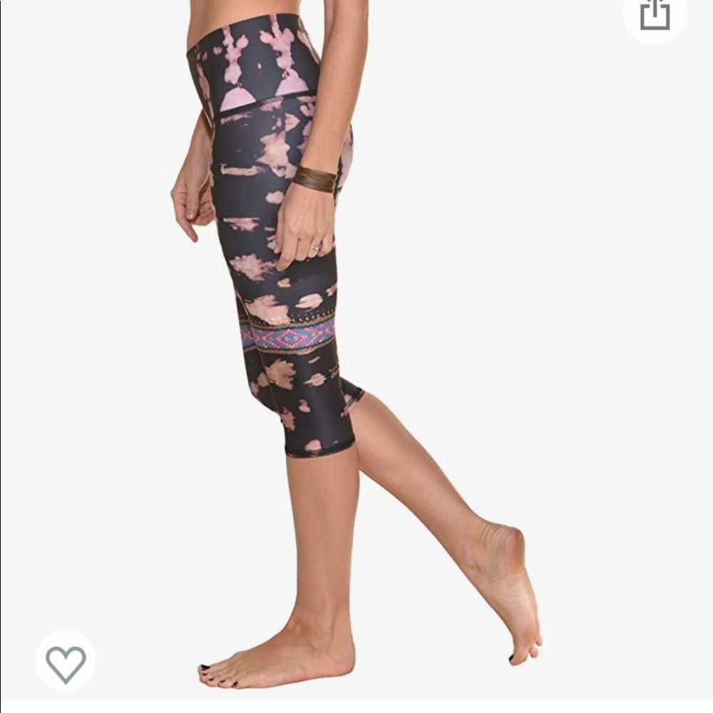 COPY - teeki, Women's Capri, Cusco Rambler Pattern